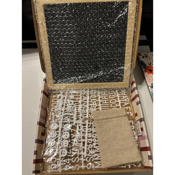 XO Sienna Felt Message Board With Letters 10x10" Black & Natural - Picture 3 of 6